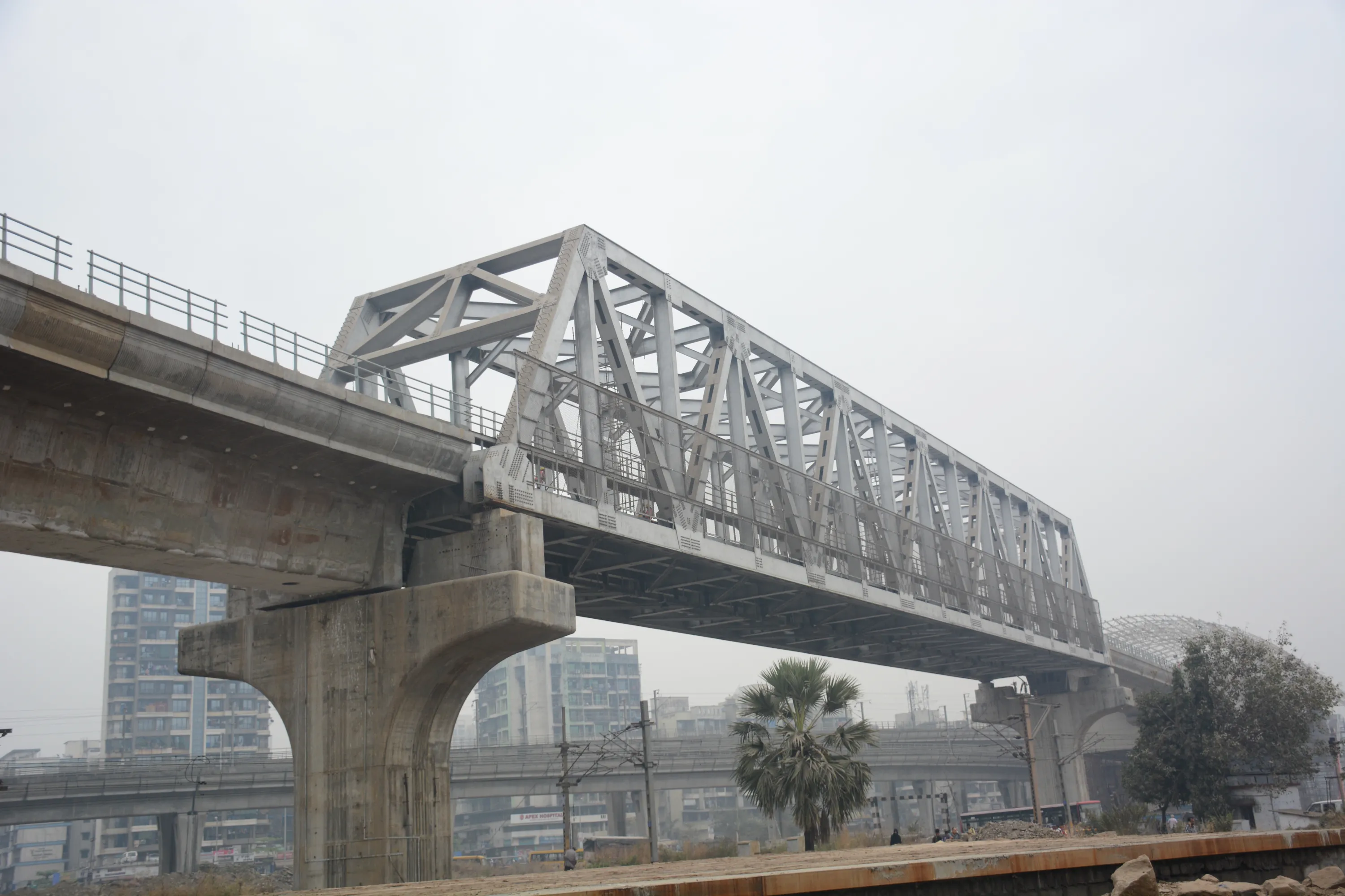 Navi Mumbai Railway Crossings 4