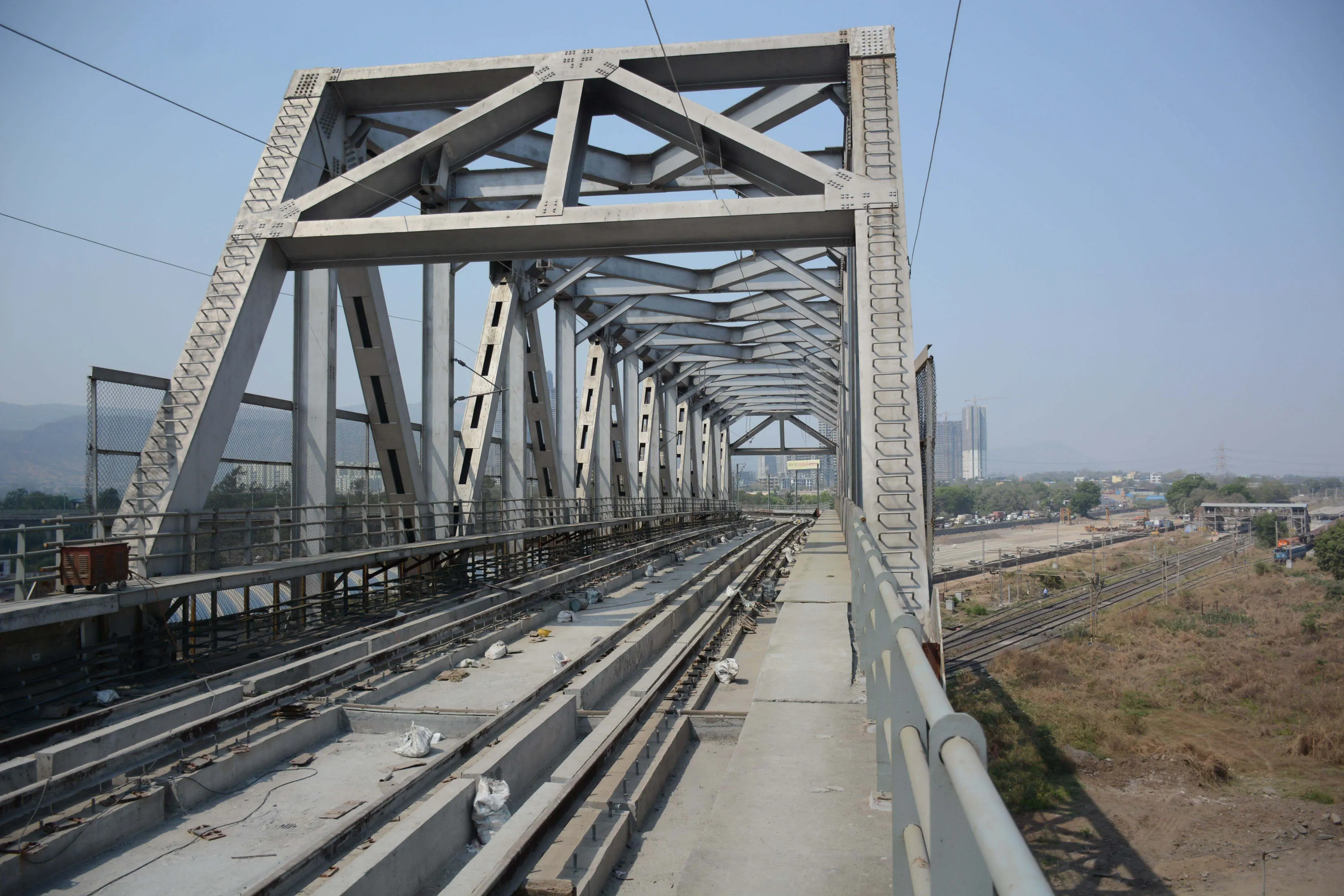 Navi Mumbai Railway Crossings 6