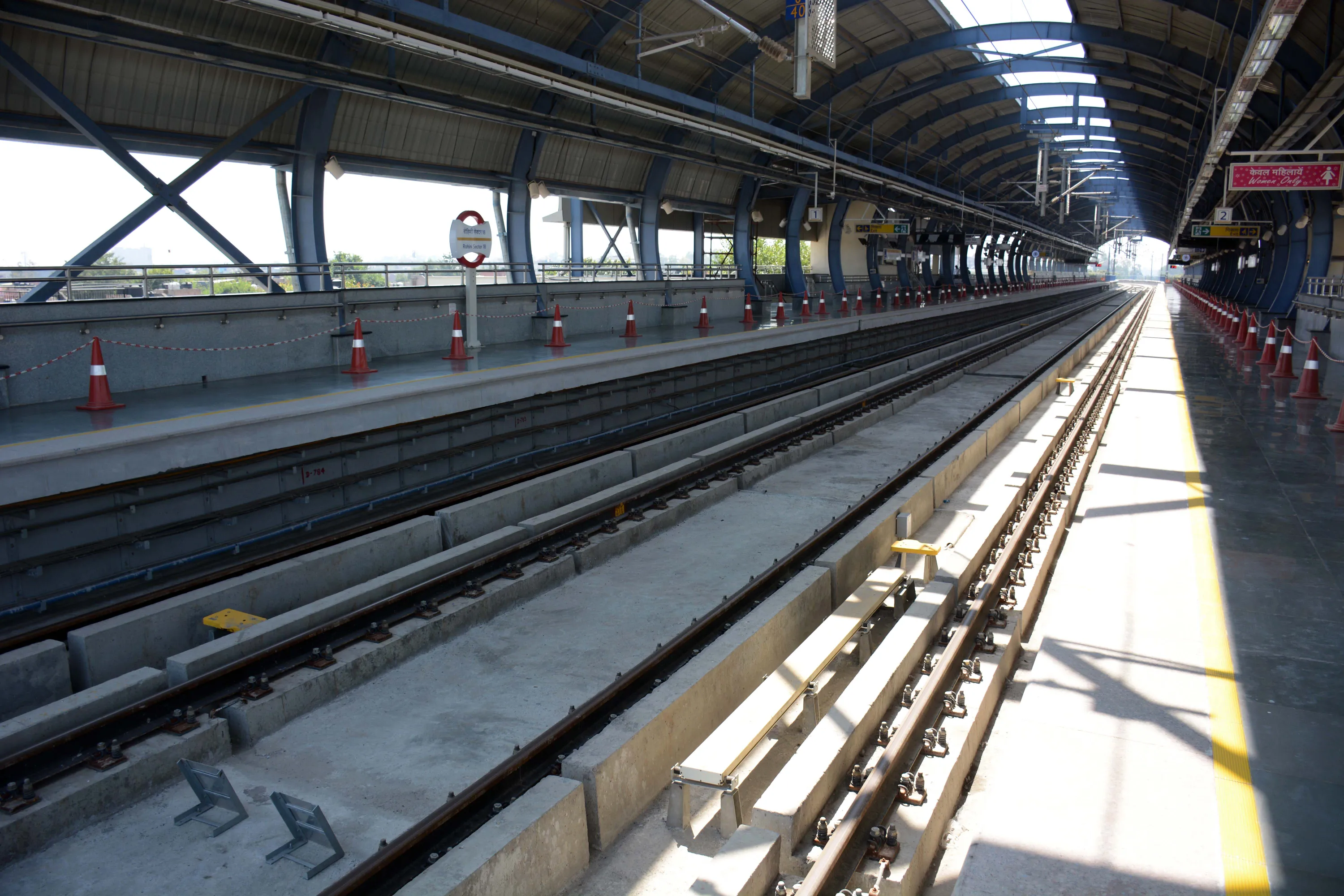 DMRC Delhi Metro CC02 2