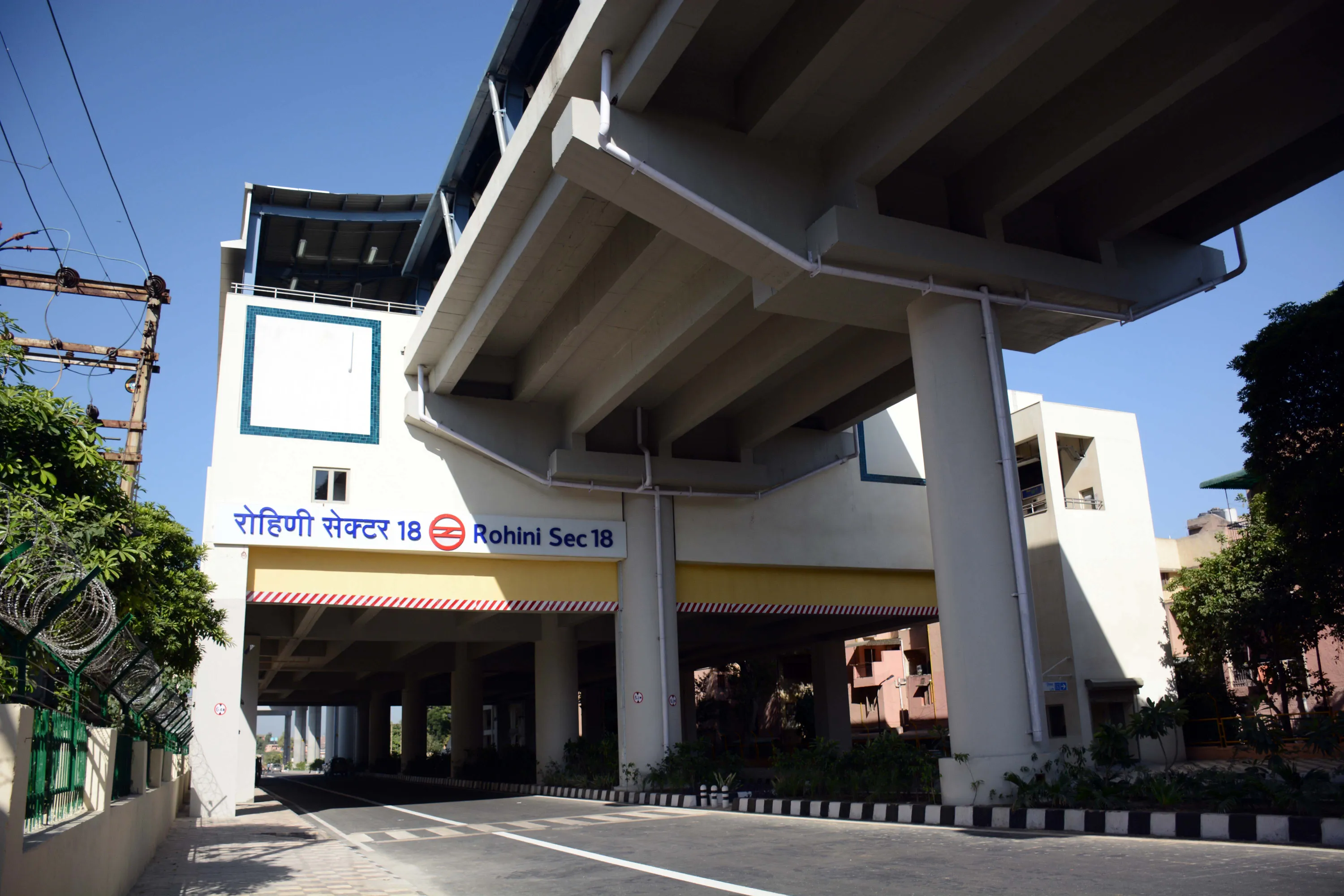 DMRC Delhi Metro CC02 3