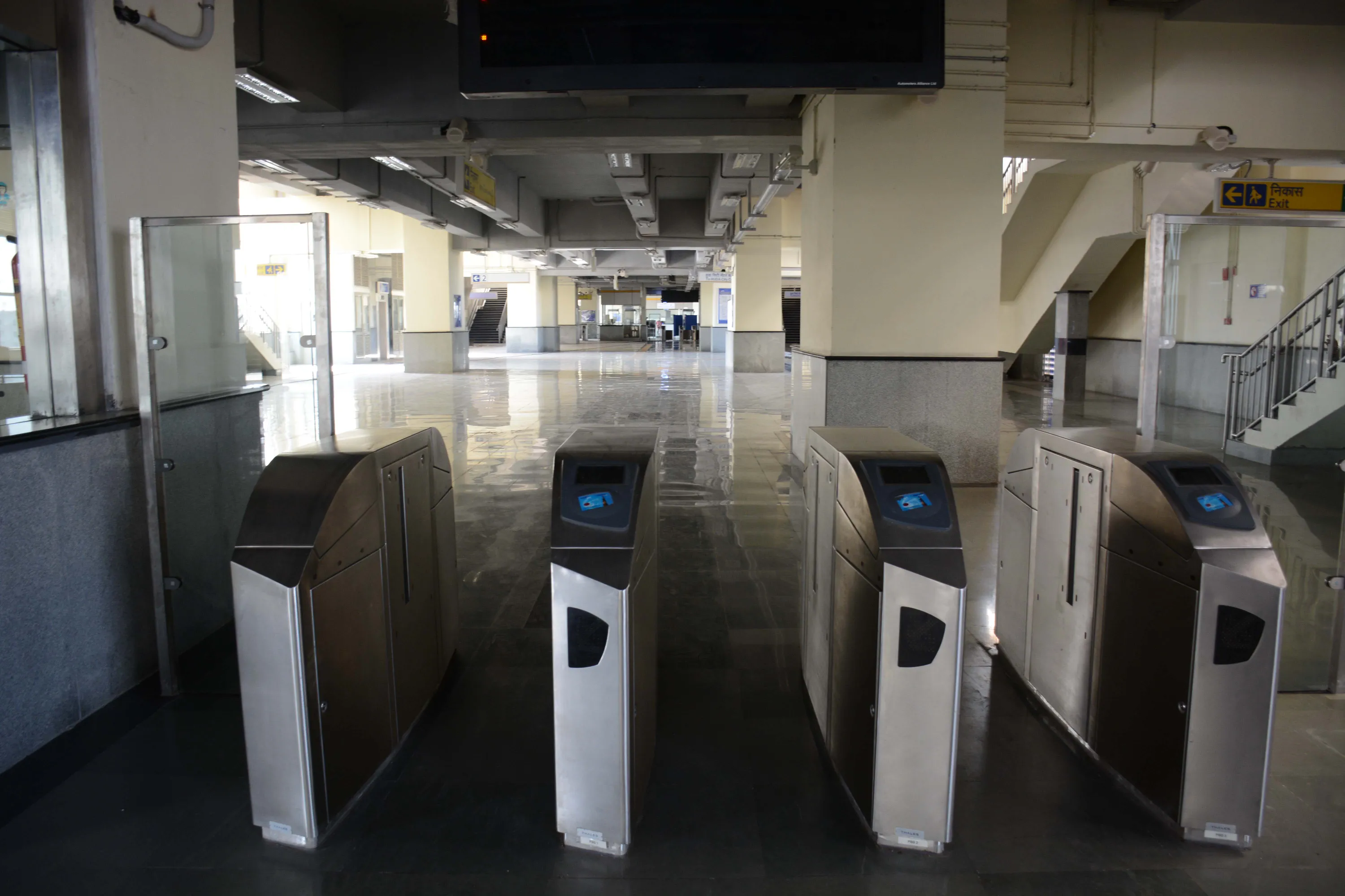 DMRC Delhi Metro CC09 10