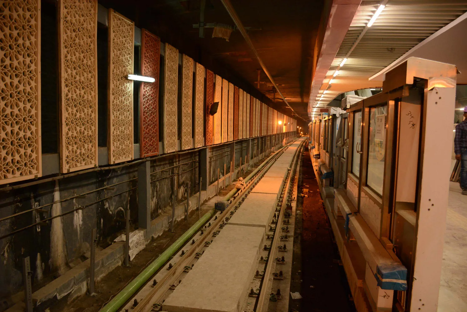 DMRC Delhi Metro CC24 4