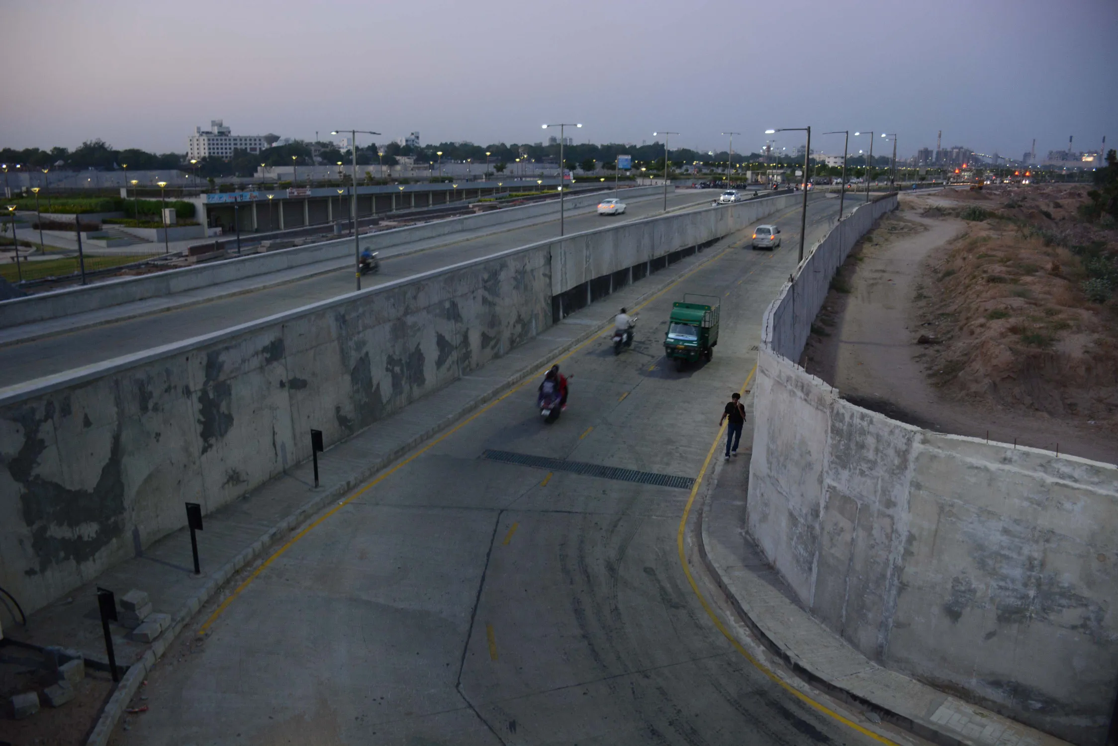 Ahmedabad River Front 14