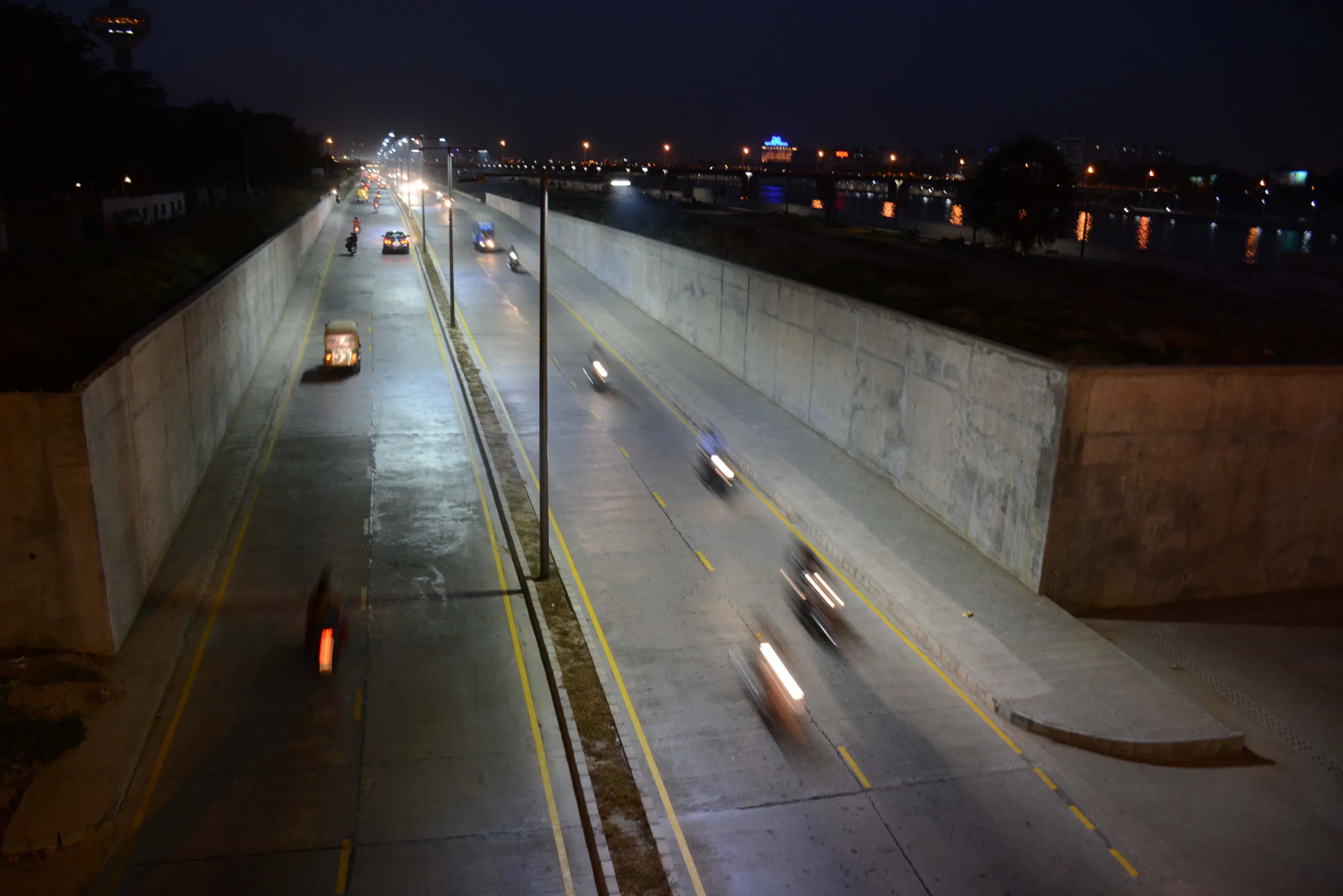 Ahmedabad River Front 18