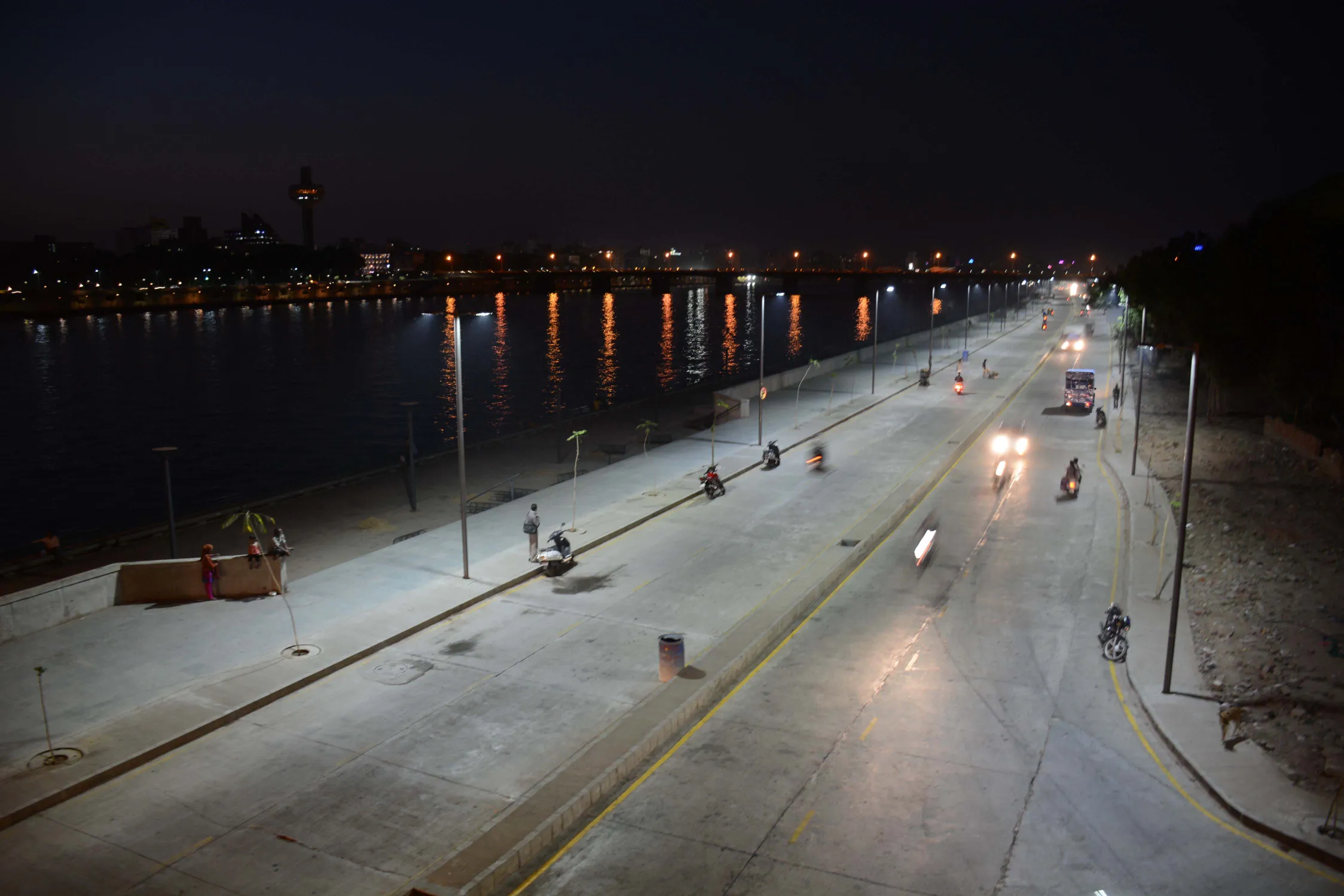 Ahmedabad River Front 19