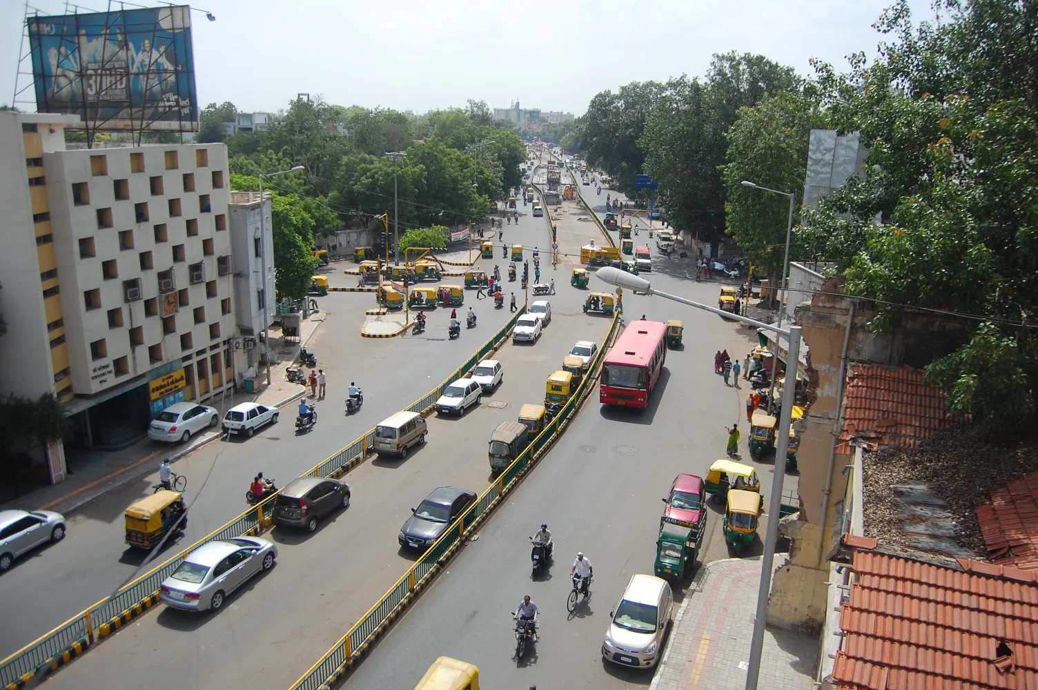 Ahmedabad BRTS 8